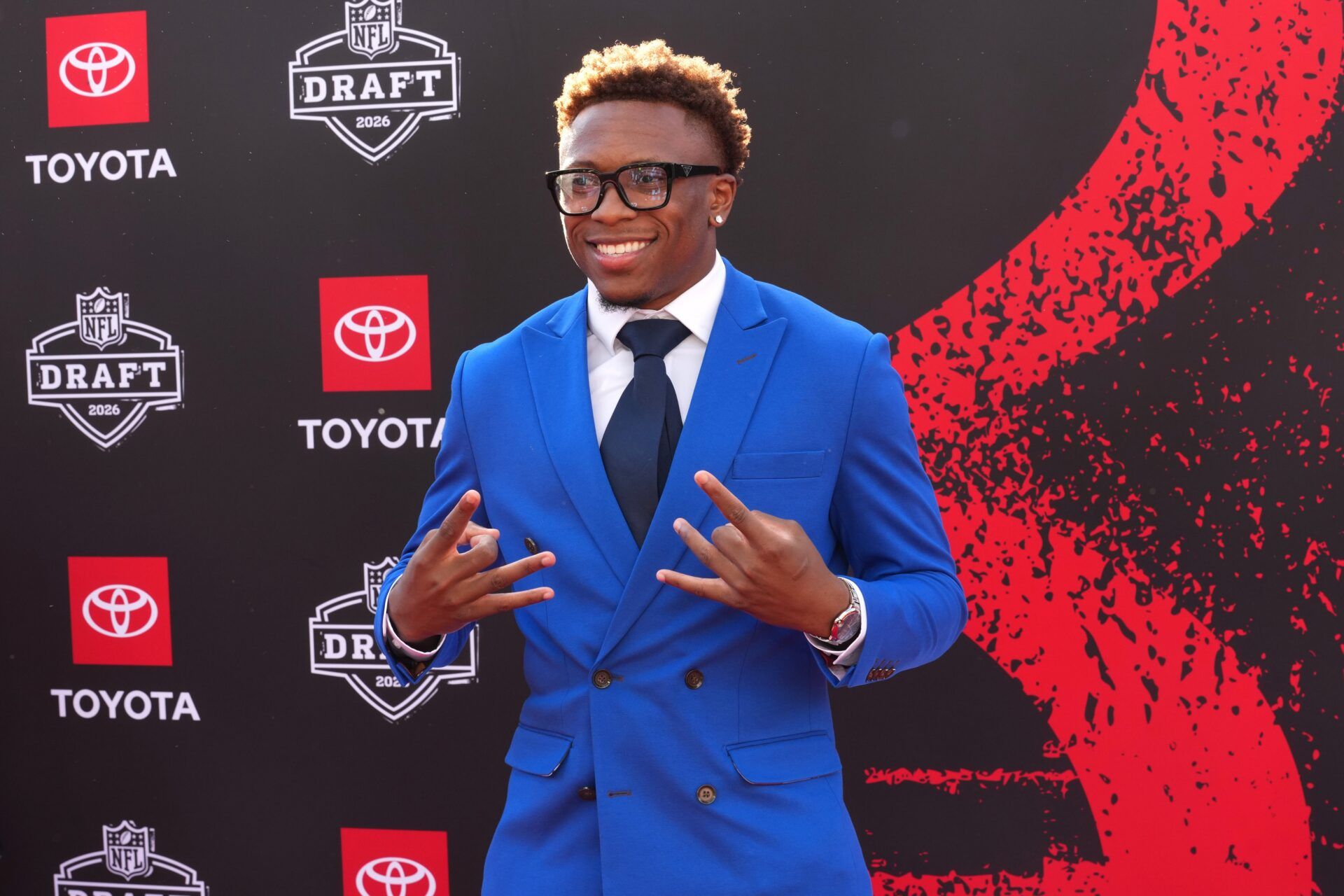 Tennessee Volunteers defensive back Colton Hood poses on the red carpet before the 2026 NFL Draft at Point State Park.