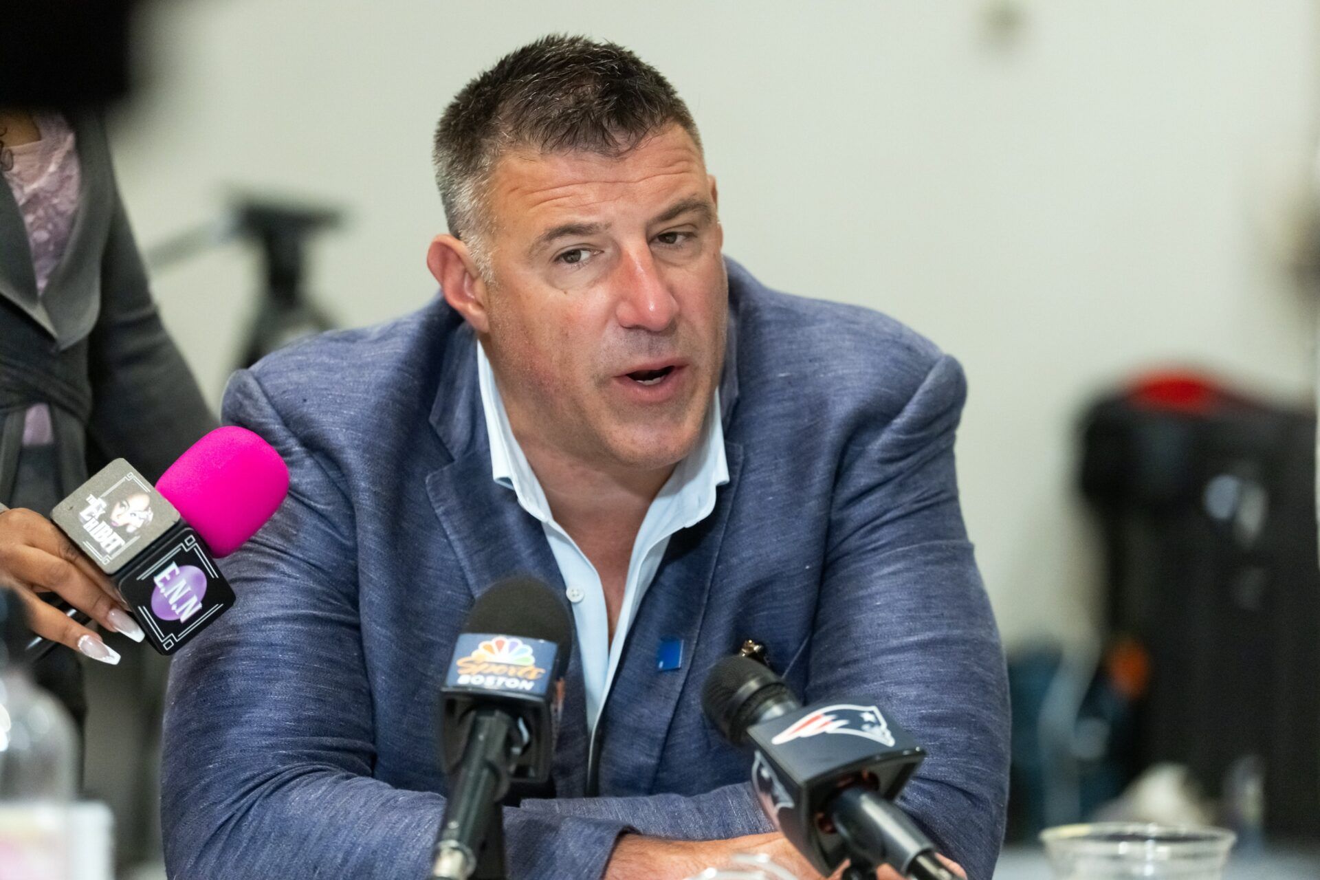 Mike Vrabel and Dianna Russini Controversy Reignited by Resurfaced ESPN Photo