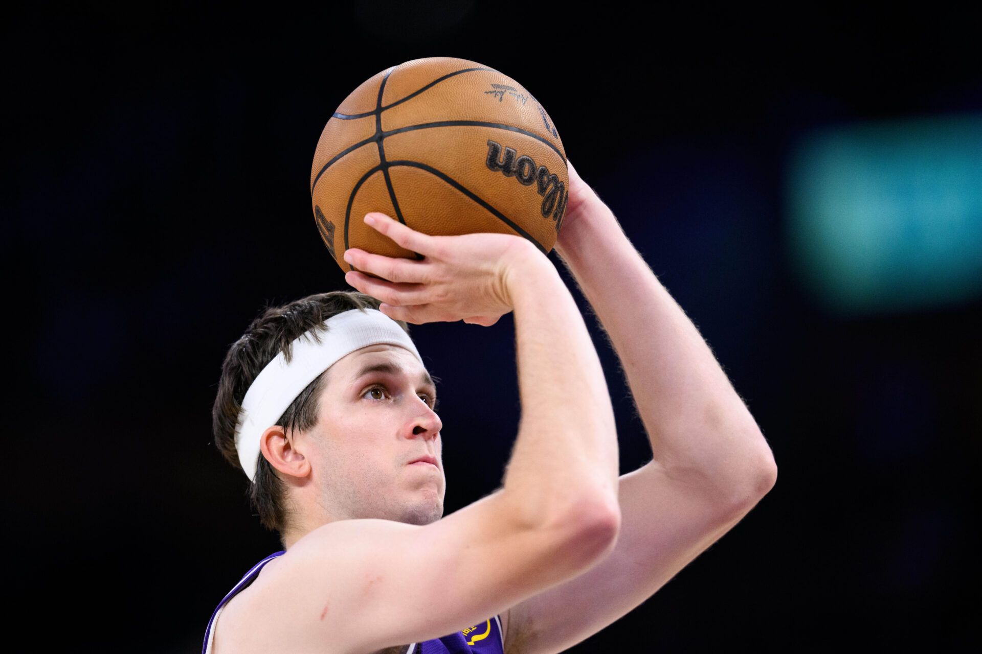 Los Angeles Lakers guard Austin Reaves (15) shoots during the second half against the Brooklyn Nets at Crypto.com Arena.
