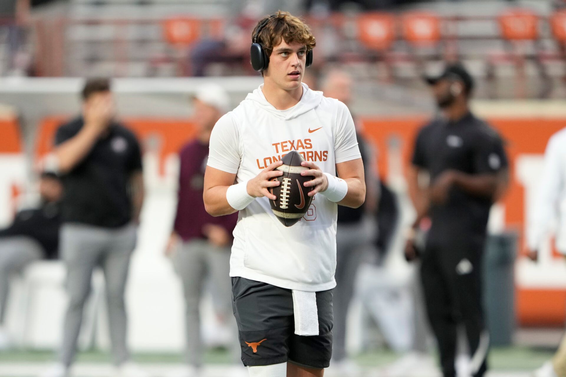 Texas Longhorns quarterback Arch Manning warms up before a game against the Texas A&M Aggies at Darrell K Royal-Texas Memorial Stadium.