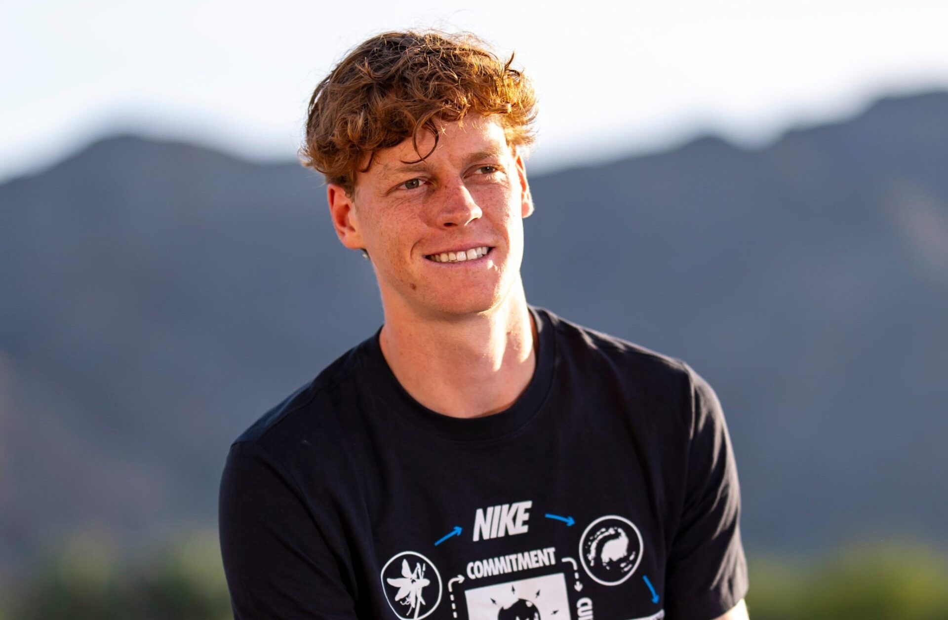 2026 BNP Paribas Open men’s singles champion Jannik Sinner poses for a photo with the trophy in Indian Wells, Calif., Sunday, March 15, 2026.
