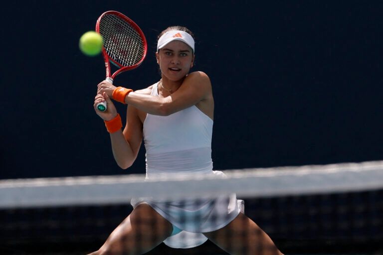 Iva Jovic (USA) hits a backhand against Paula Badosa (ESP)(not pictured) on day five of the 2026 Miami Open at Hard Rock Stadium.