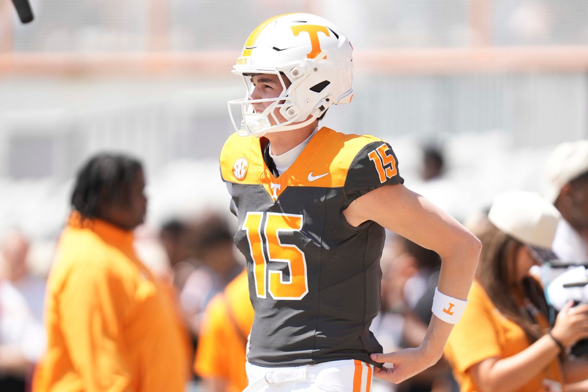 Tennessee quarterback George MacIntyre (15) warms up before the Orange and White game at Neyland Stadium in Knoxville, Tennessee, April 11, 2026.