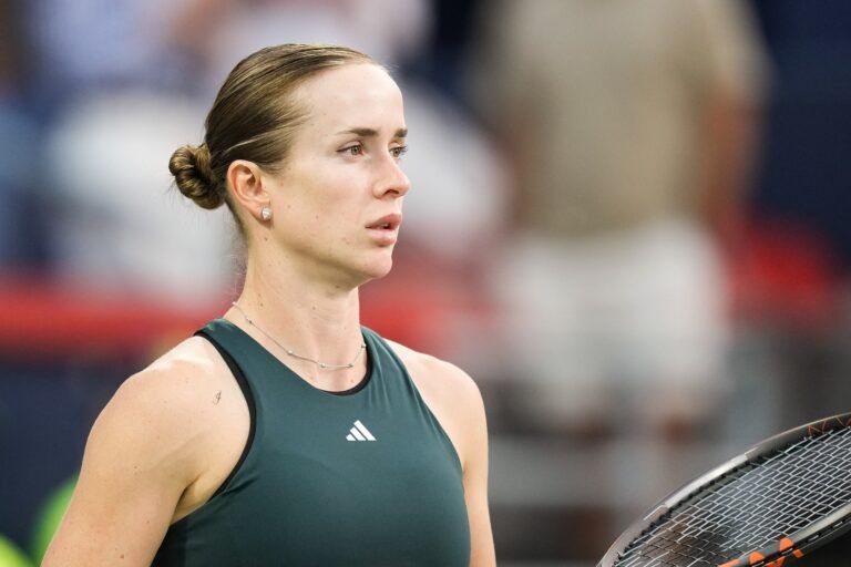 Elina Svitolina (UKR) looks on against Naomi Osaka (JPN) in quarterfinal play at IGA Stadium.