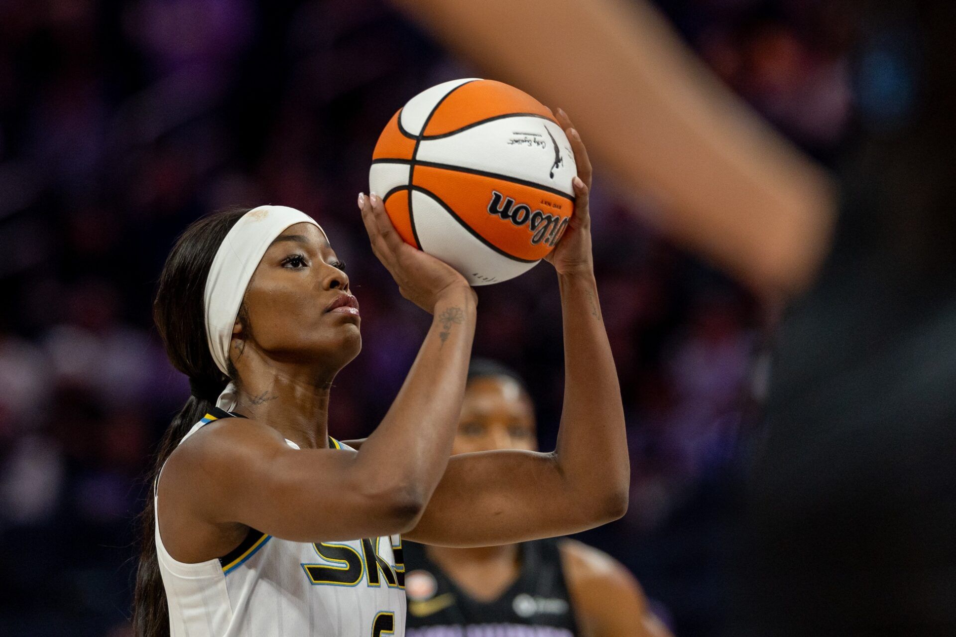 Chicago Sky forward Rickea Jackson (5) shoots a free throw during the third quarter against the Golden State Valkyries at Chase Center.