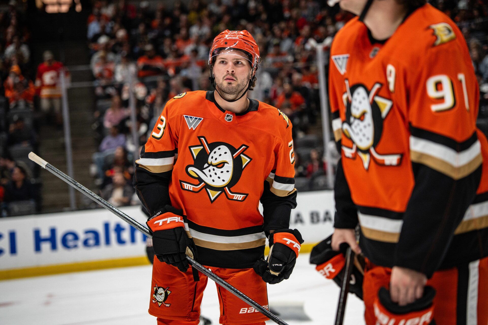 Anaheim Ducks center Mason McTavish (23) during the second period against the Calgary Flames  at Honda Center.