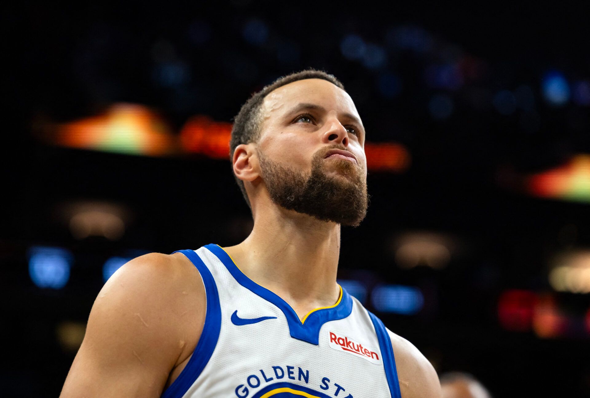 Golden State Warriors guard Stephen Curry (30) reacts after losing to the Phoenix Suns during the play-in rounds of the 2026 NBA Playoffs at Mortgage Matchup Center.