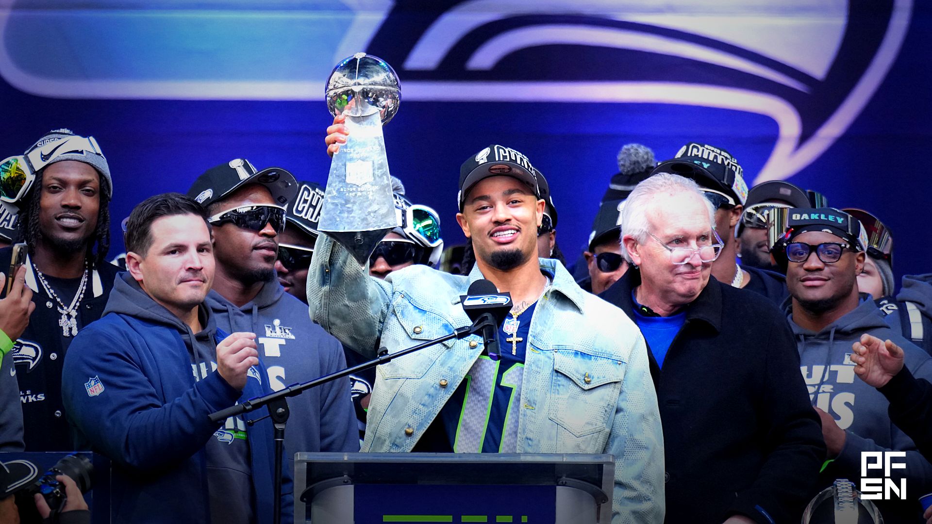 'Kinda Weird,' 'Absolutely Insane' — NFL World Reacts as Seahawks Reveal 'Most Technologically Advanced Super Bowl Ring'