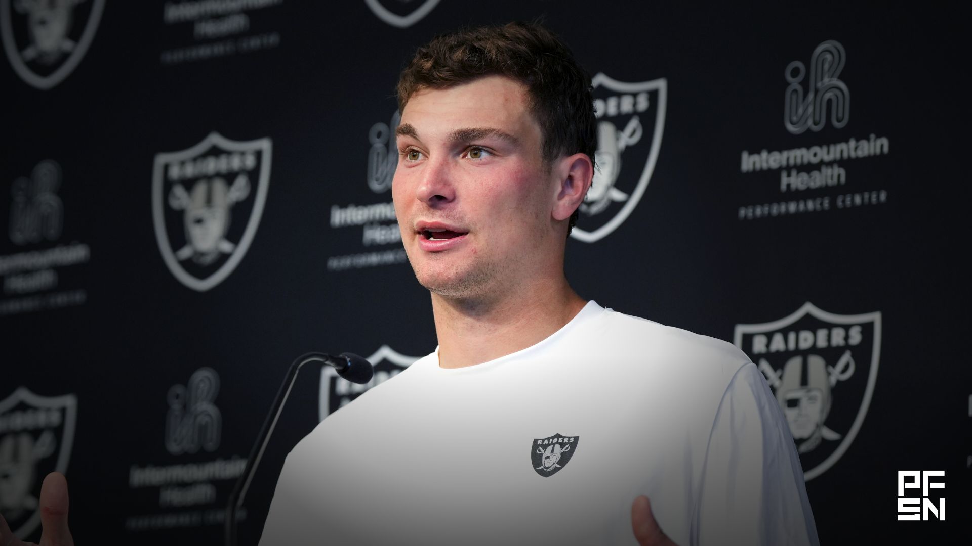 ‘Dumbest Flex in the NFL’ -- Analysts Make Feelings Clear on Fernando Mendoza’s Unusual Approach to Rookie Year