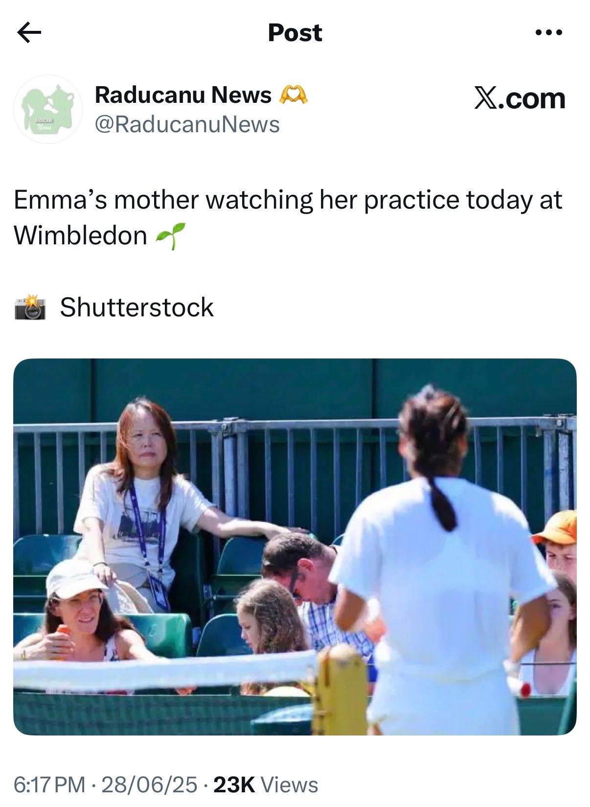 Emma Raducanu With Her Mother Renee Zhai