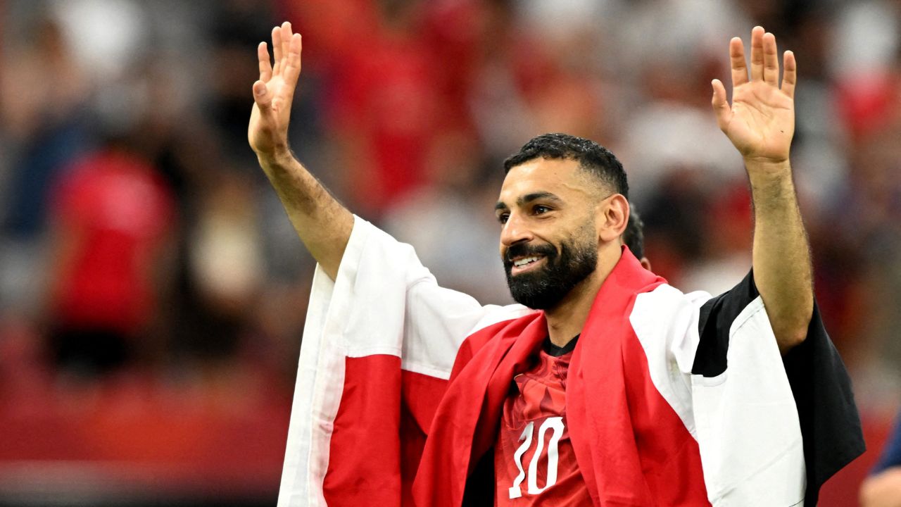 ‘The People’s Champ’ — Mo Salah Goes Viral After Celebrating on the Streets of Vancouver Following Egypt’s Stunning 3-1 Win