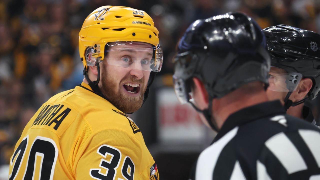 ‘I Wouldn’t Spend It on Anthony Mantha’ — Former Oilers Head Coach Urges Stan Bowman To Steer Clear of Penguins’ 33-Goal UFA