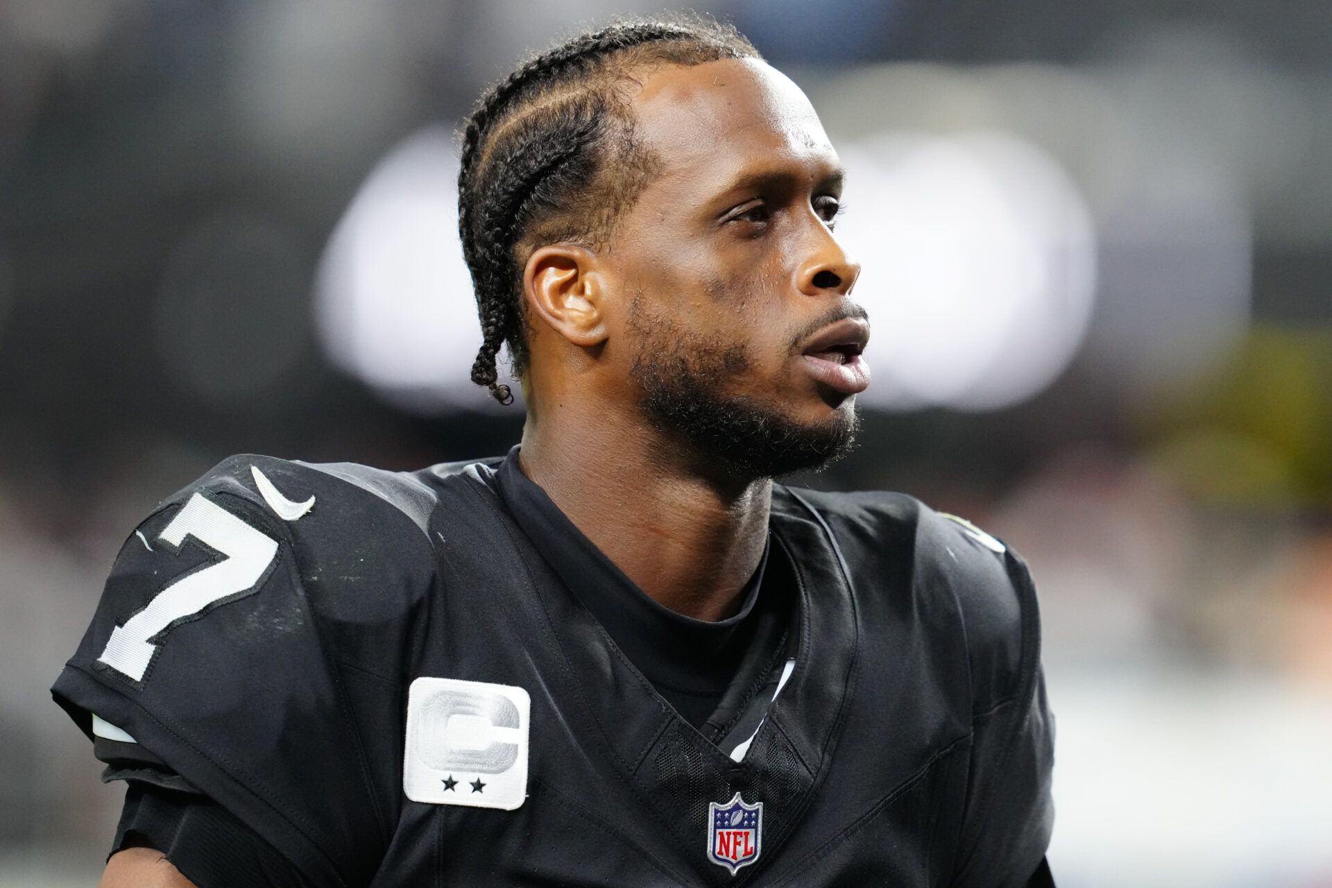 Las Vegas Raiders quarterback Geno Smith (7) reacts after the game against the Dallas Cowboys at Allegiant Stadium.