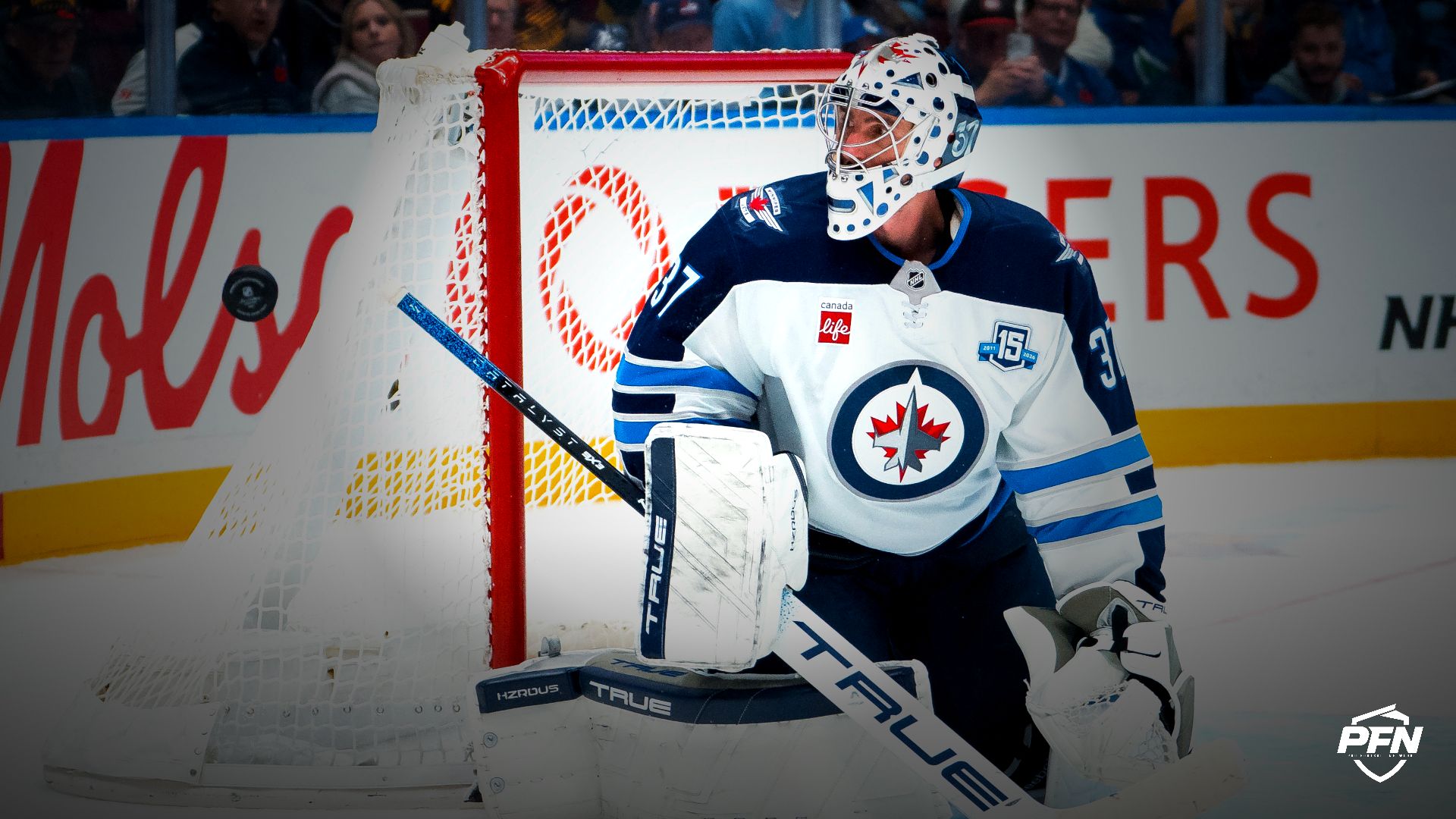 Jets Insider Puts Hurricanes ‘Distant Third’ in Race To Pull Off Connor Hellebuyck Trade as New Contender Emerges