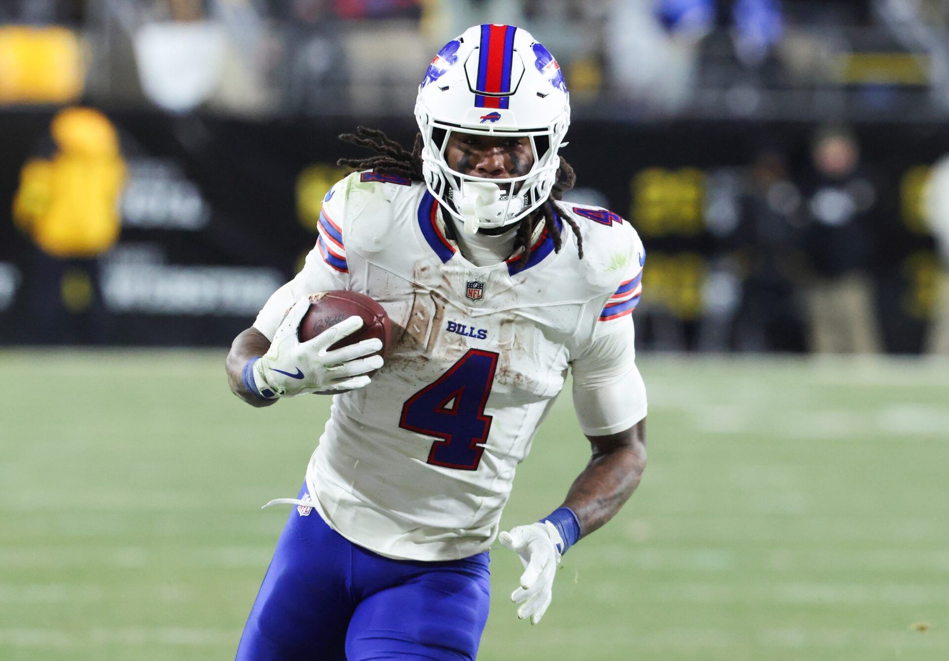 Buffalo Bills running back James Cook III (4) rushes during the fourth quarter against the Pittsburgh Steelers at Acrisure Stadium.