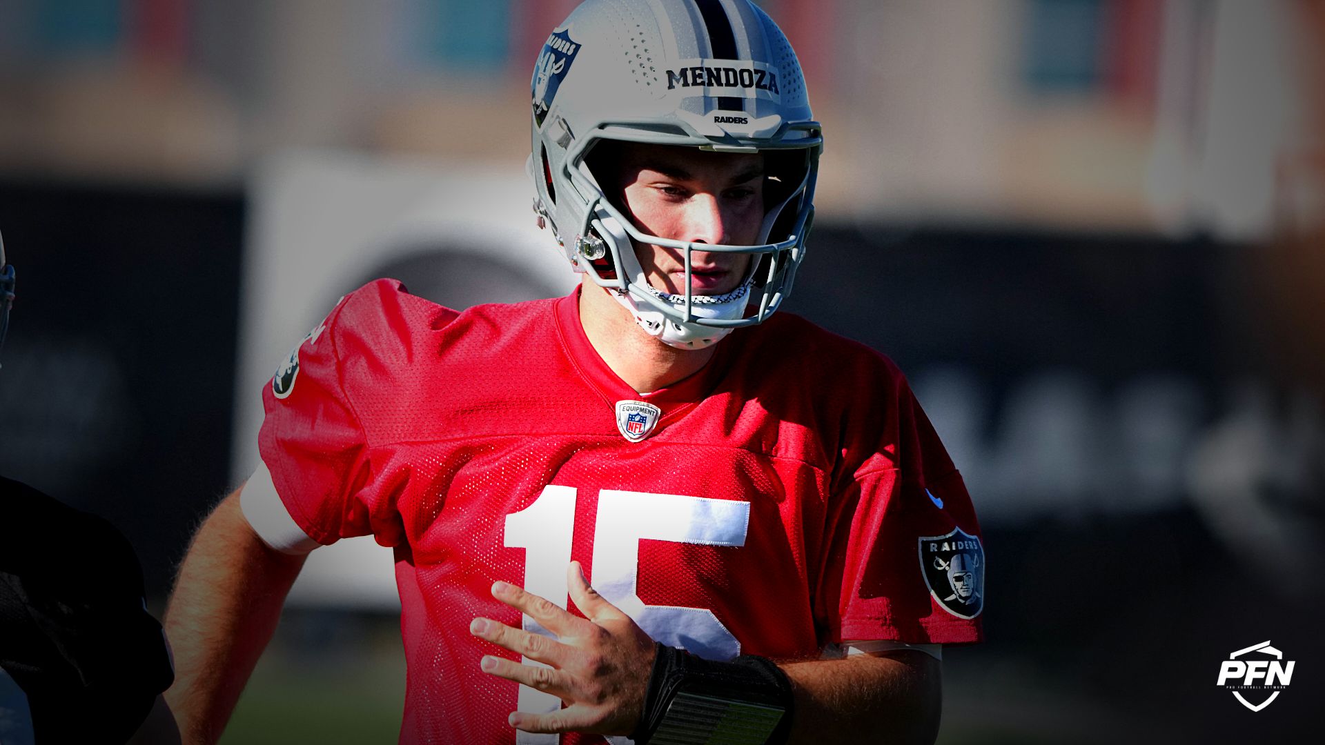 ‘Good Luck With That’ — NFL Insider Sounds the Alarm on Raiders HC Klint Kubiak’s Dangerous Fernando Mendoza Plan