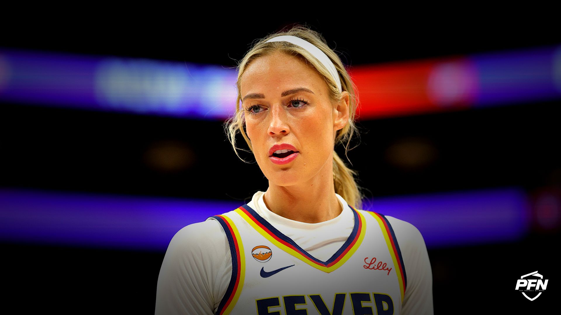 Indiana Fever guard Sophie Cunningham (8) against the Phoenix Mercury at Mortgage Matchup Center.