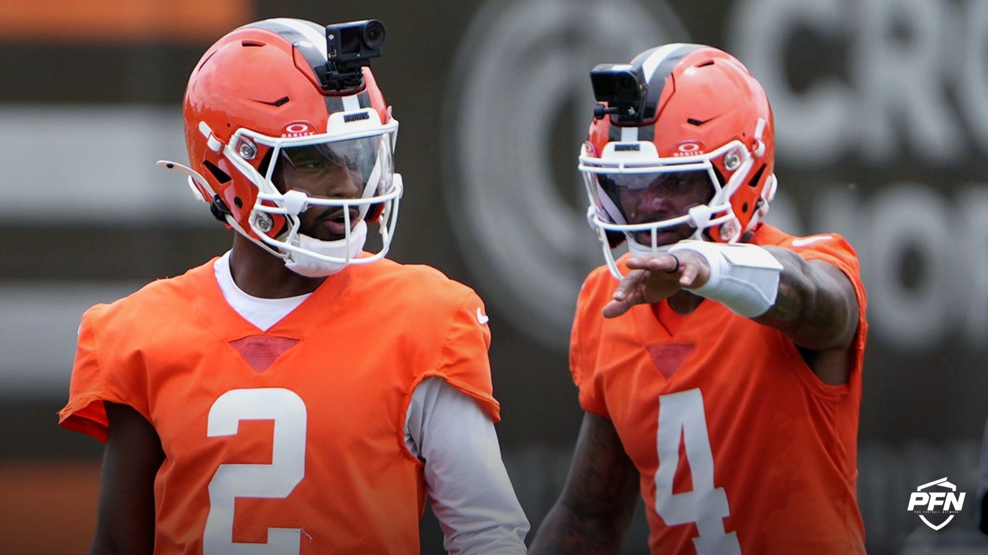 ‘Look at That Young Player’ – Former NFL QB Warns Browns Against Starting Deshaun Watson Over Shedeur Sanders