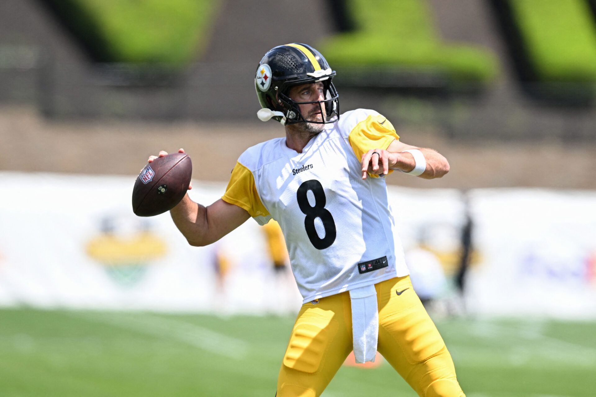 Pittsburgh Steelers quarterback Aaron Rodgers (8) throws a pass during a practice session at Training camp at Saint Vincent College.