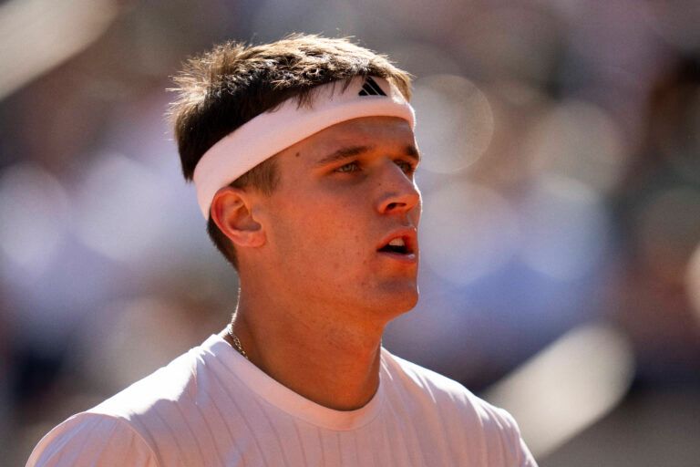 Jakub Mensik of Czechia  during his match against Alexander Zverev of Germany on day 12 at Stade Roland Garros.