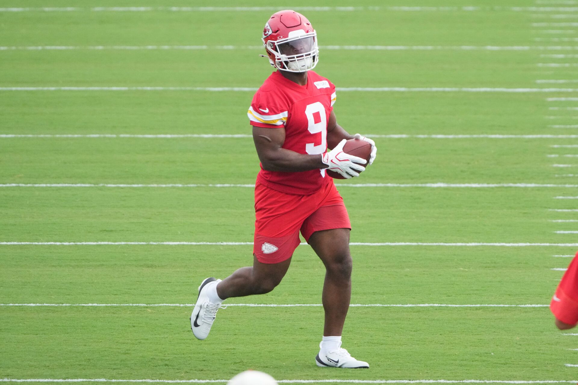Kansas City Chiefs   running back Kenneth Walker (9) runs the ball during training camp at Missouri Western State University.
