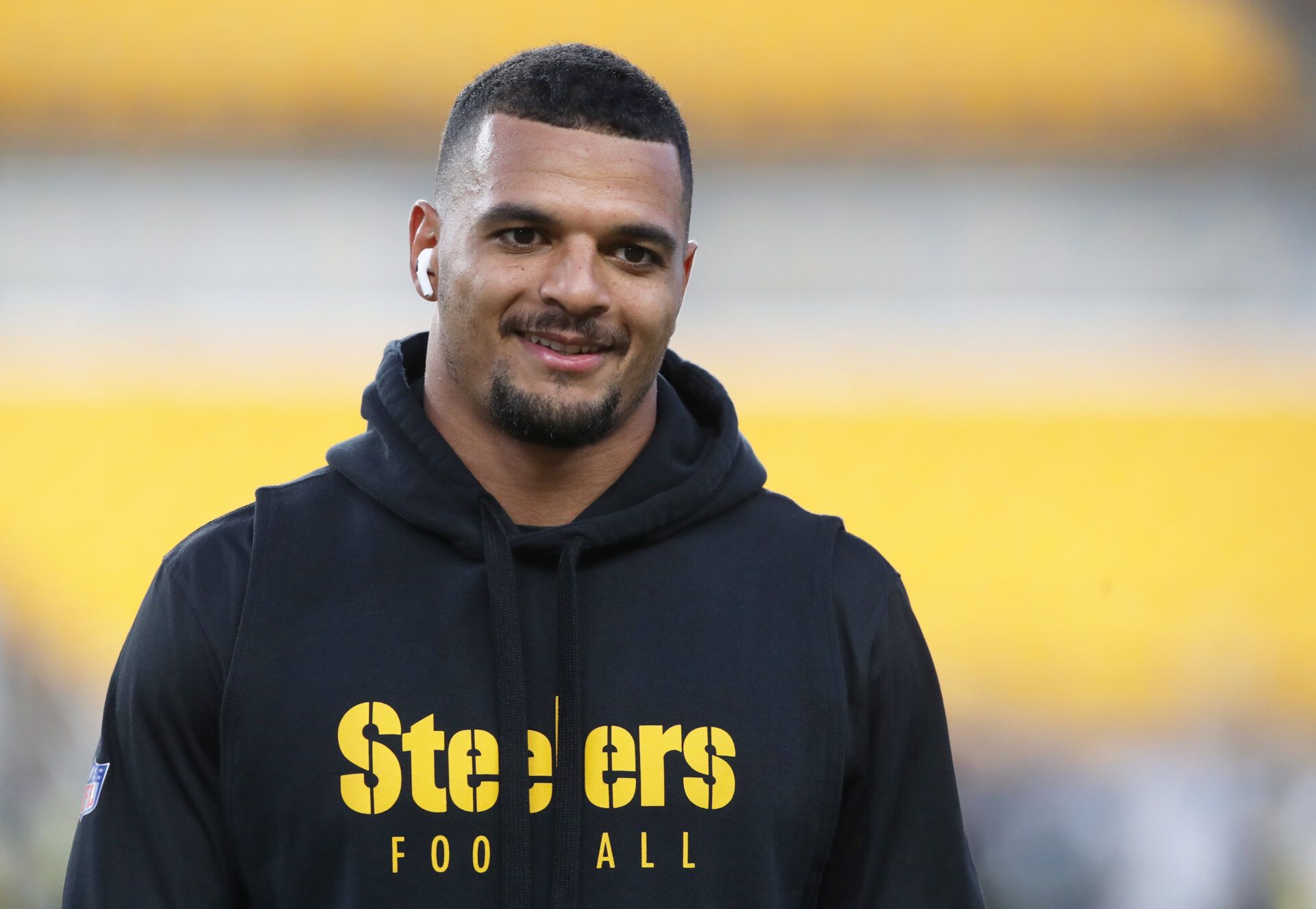 Pittsburgh Steelers safety Minkah Fitzpatrick (39) looks on before the game against the New York Giants at Acrisure Stadium.