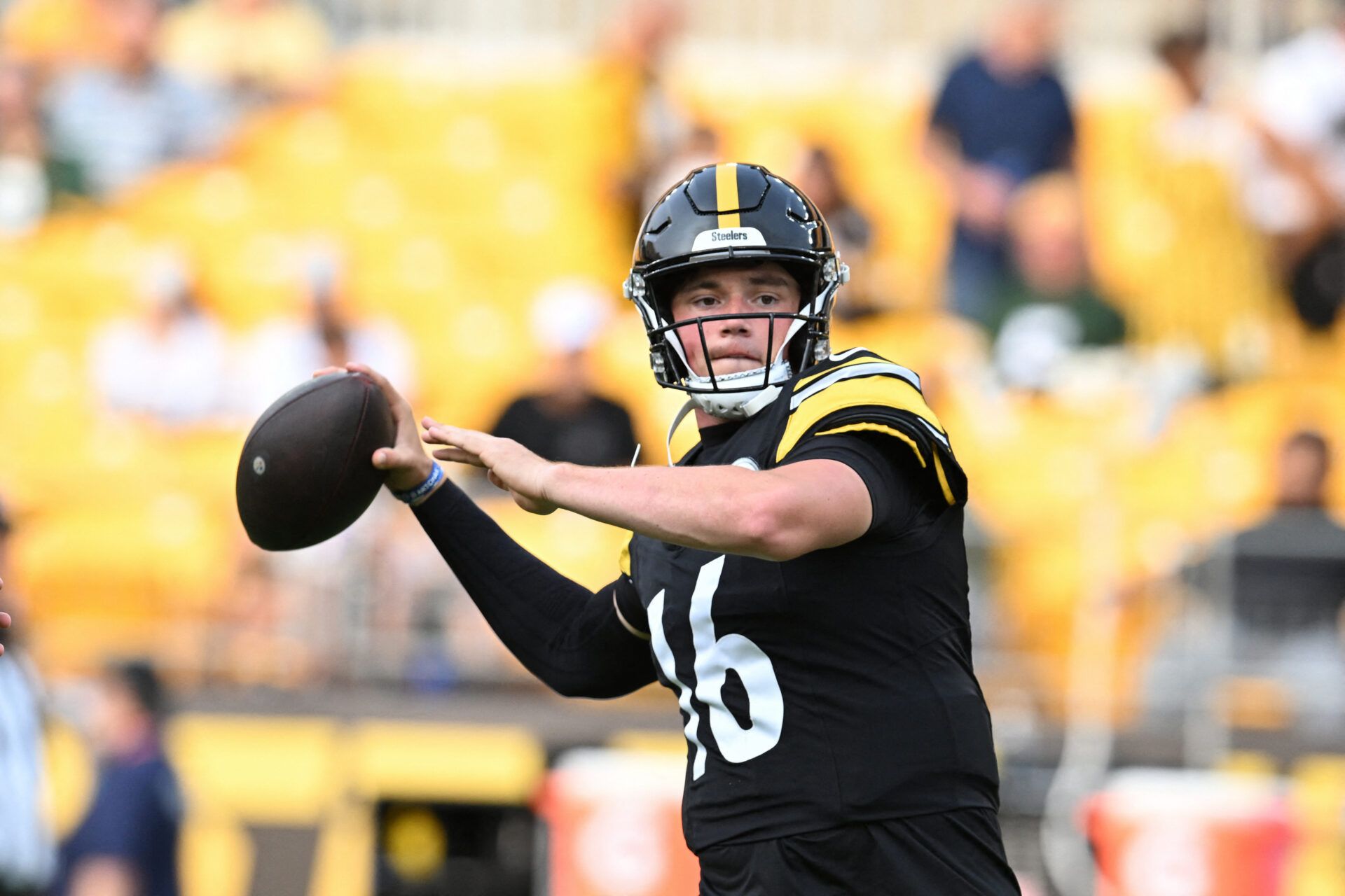 Pittsburgh Steelers quarterback Drew Allar warms up for a pre-season game against the Green Bay Packers at Acrisure Stadium.