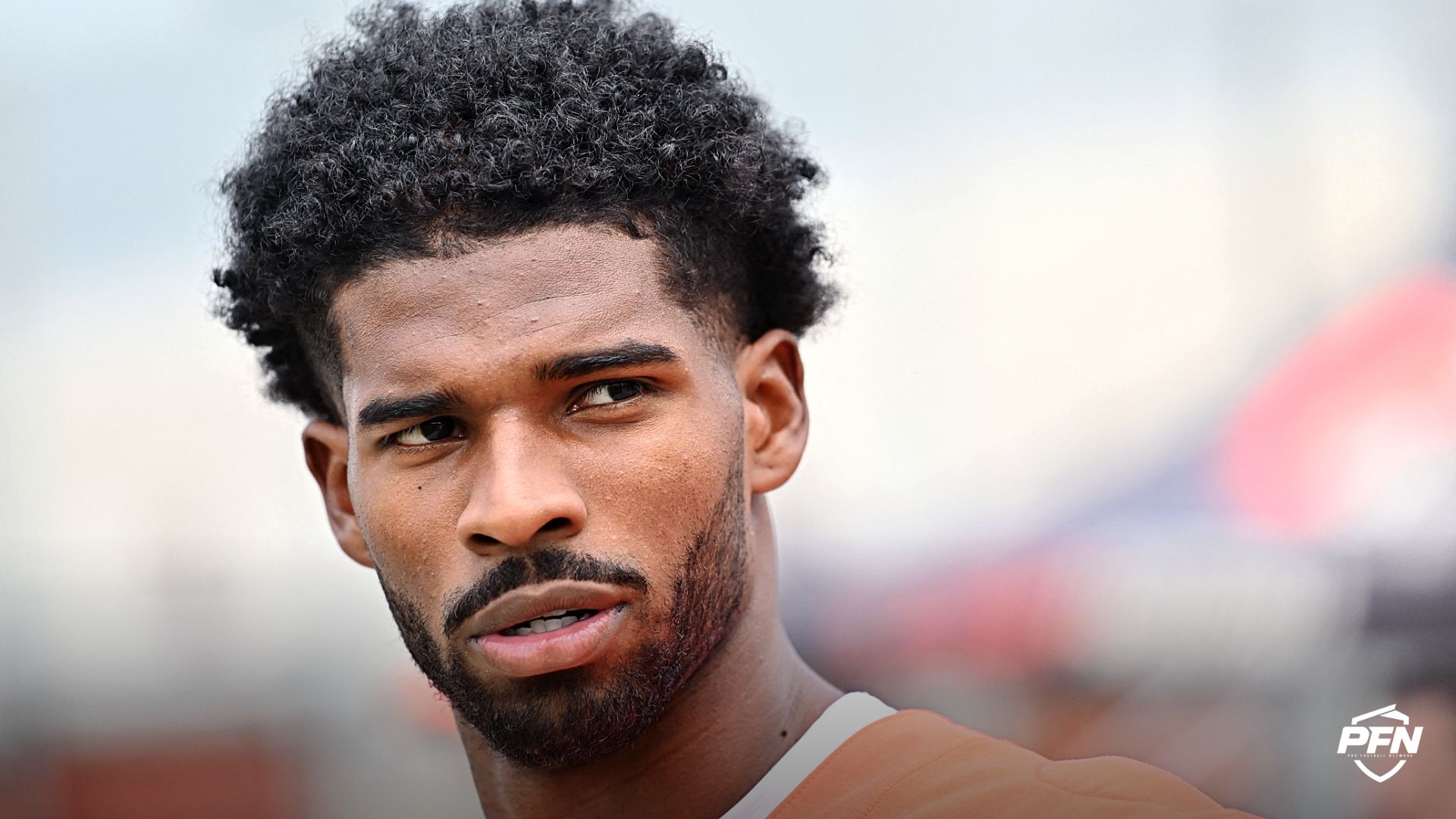 ‘He Doesn’t Hold the Ball Right’ — Ex-NFL QB Identifies 1 ‘Simple Fix’ That Could Change Shedeur Sanders’ Career