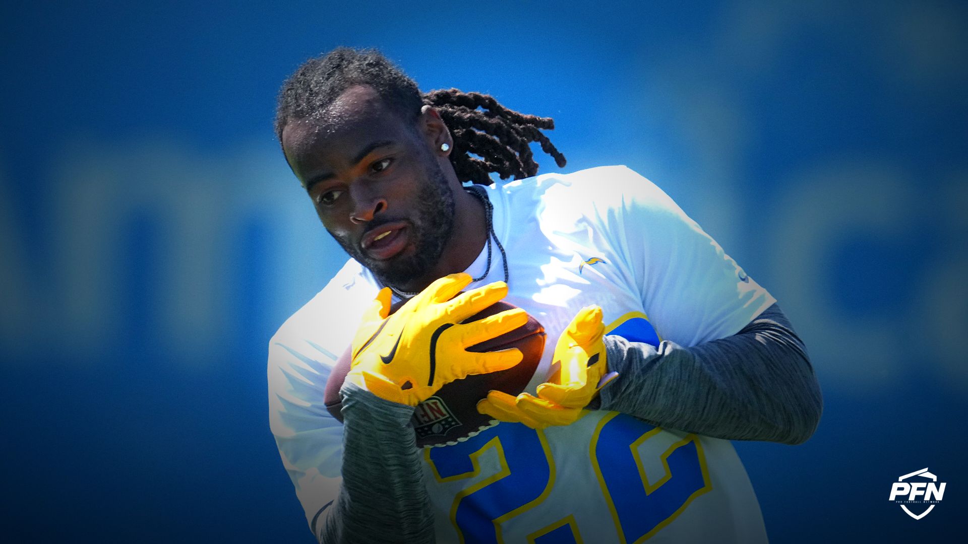 ‘Oh Lawd Here We Go,’ ‘Not Sure What to Make of This’ — NFL World Reacts As Giants Shake Up Backfield With Najee Harris Signing