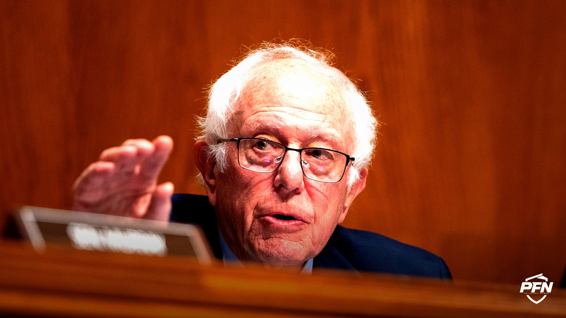 ‘That Must Change’ — Senator Bernie Sanders Slams Billionaire NFL Owners Over Major Pro-Sports Gripe