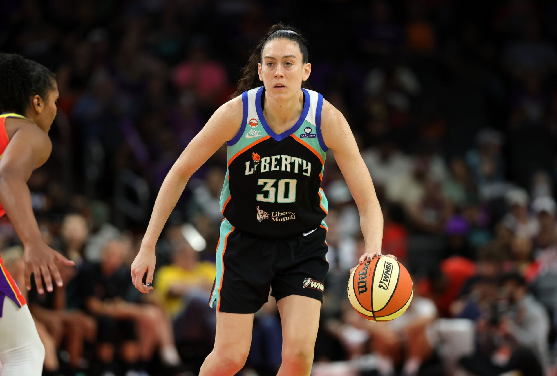 New York Liberty forward Breanna Stewart (30) against the Phoenix Mercury at Mortgage Matchup Center.