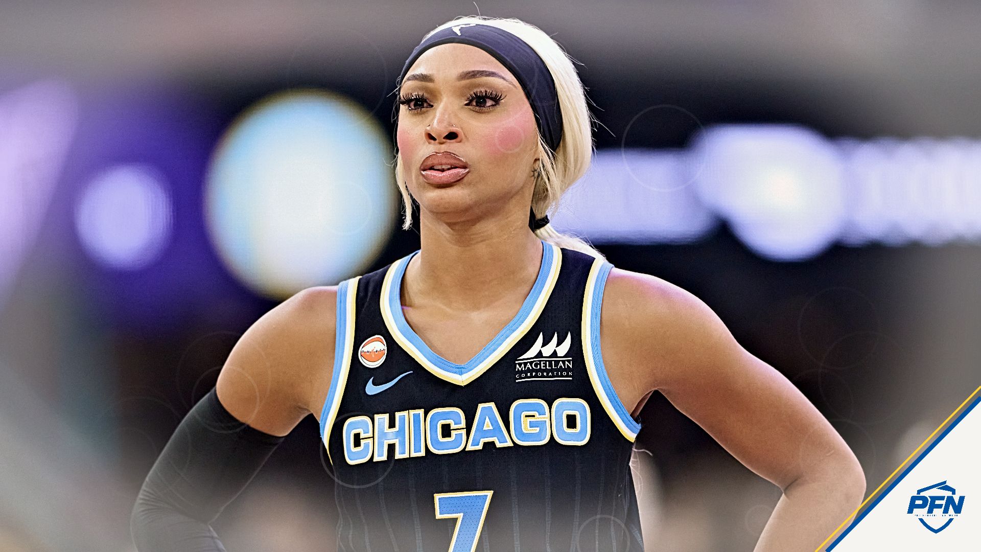 WNBA fans react after DiJonai Carrington exits just four minutes into the Sky’s loss to the struggling Connecticut Sun.