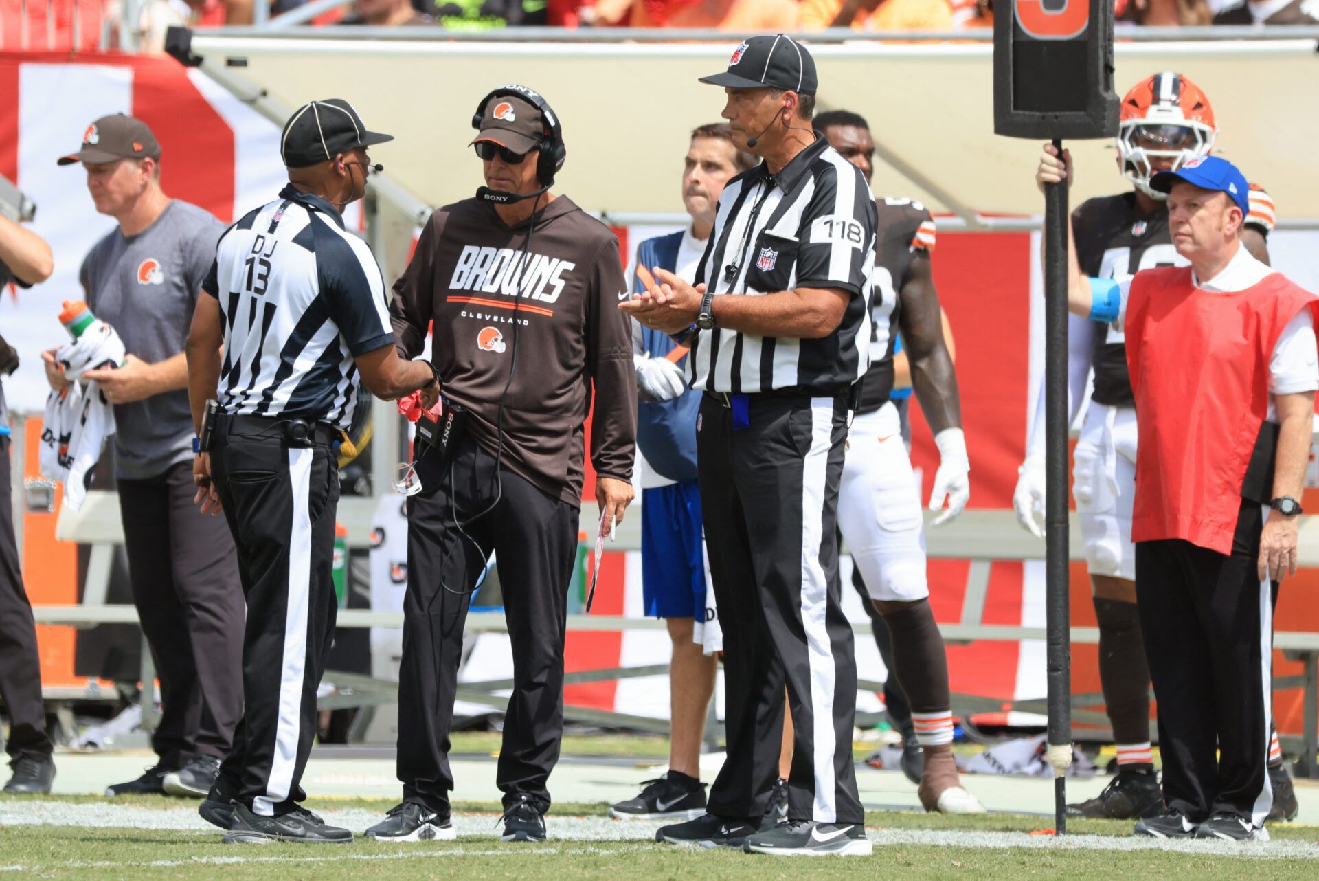 NFL World Blasts Officials for ‘Insane’ Missed Pass Interference in Browns vs. Steelers TNF Battle
